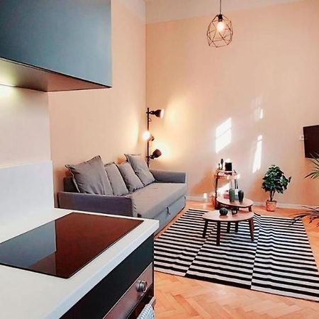A+ Budapest Downtown Apartments Akacfa Zewnętrze zdjęcie