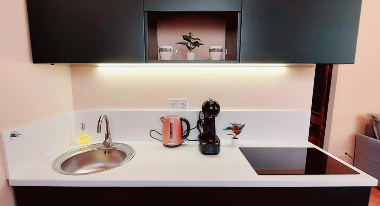 A+ Budapest Downtown Apartments Akacfa Zewnętrze zdjęcie